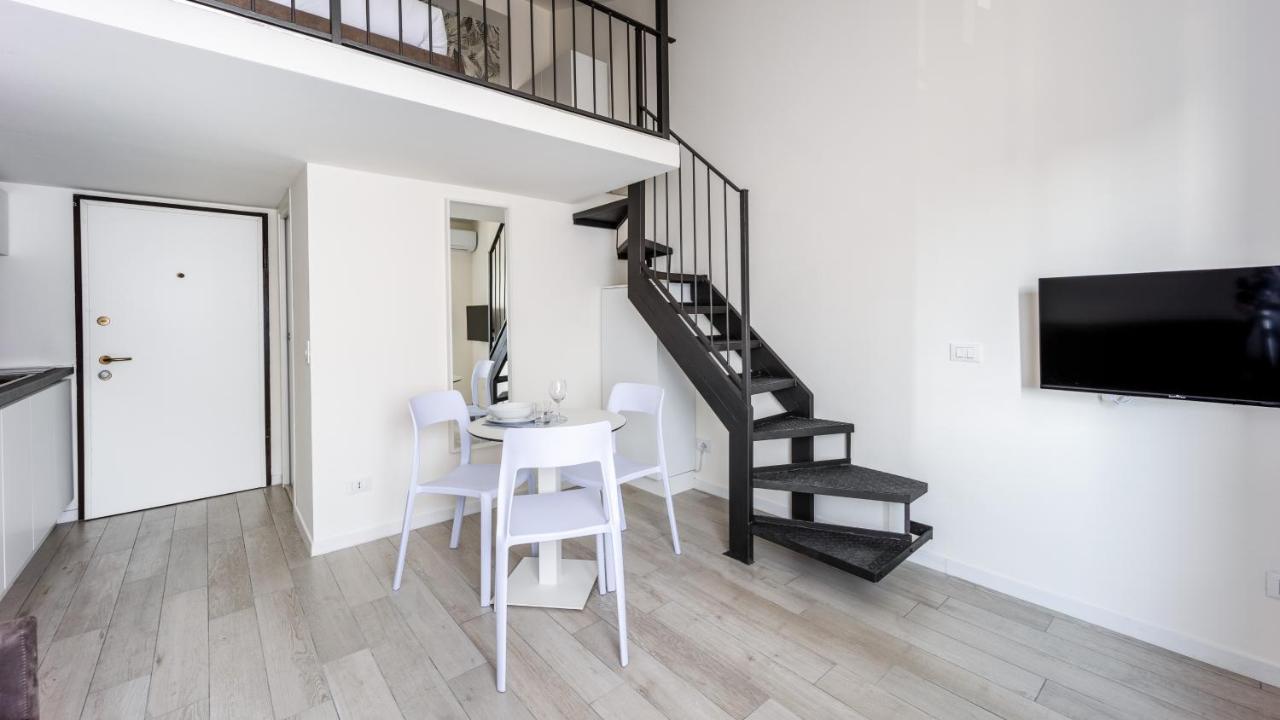 Italianway Apartment มิลาน ภายนอก รูปภาพ